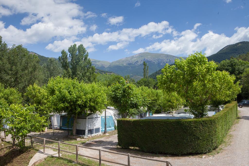 Camping L'Espelt La Pobla de Lillet Eksteriør billede