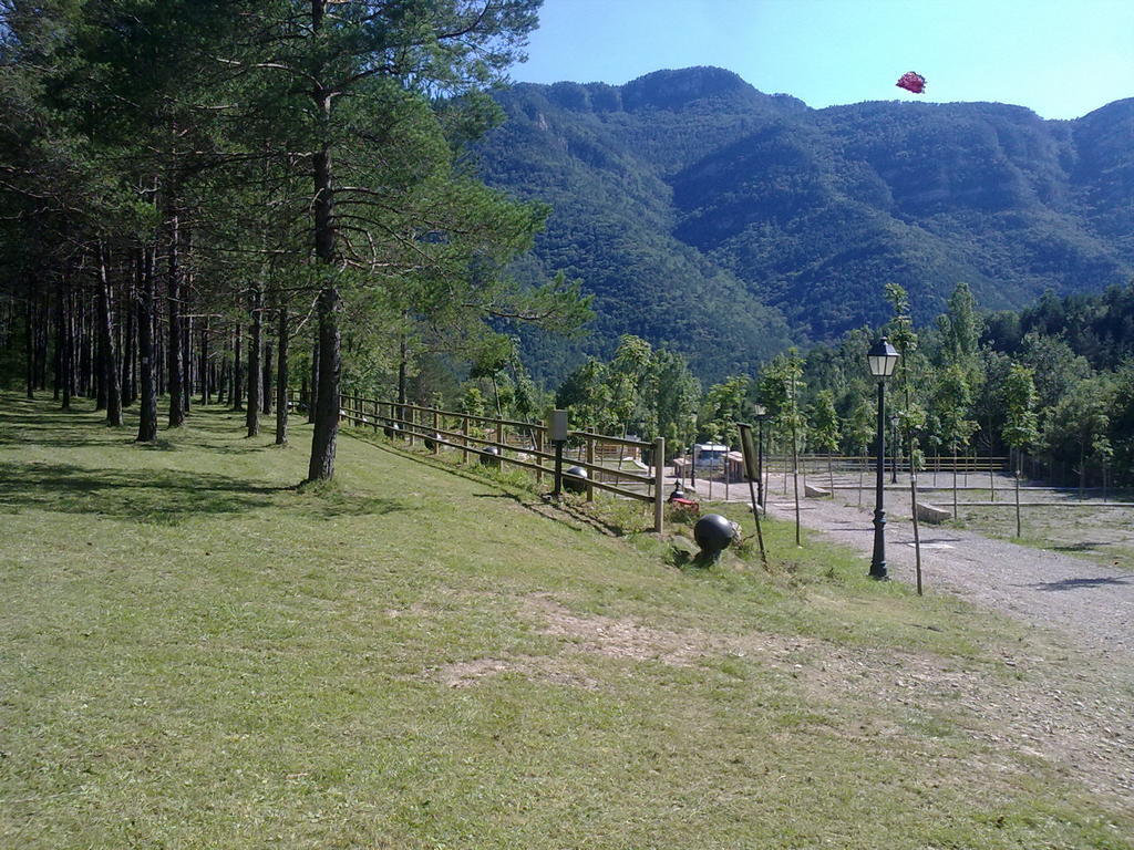 Camping L'Espelt La Pobla de Lillet Eksteriør billede